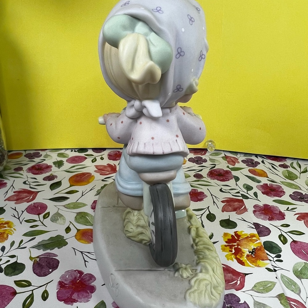 🛑SOLD🛑 PRECIOUS MOMENTS “The Road To A Friend Is Never Long” Figurine C0024 - Picture 11 of 17